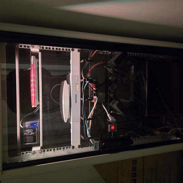 Serveraufbau und -einrichtung | Zahnarztpraxis